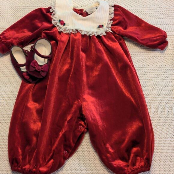 Rare Editions red velour outfit‎ - Picture 1 of 10